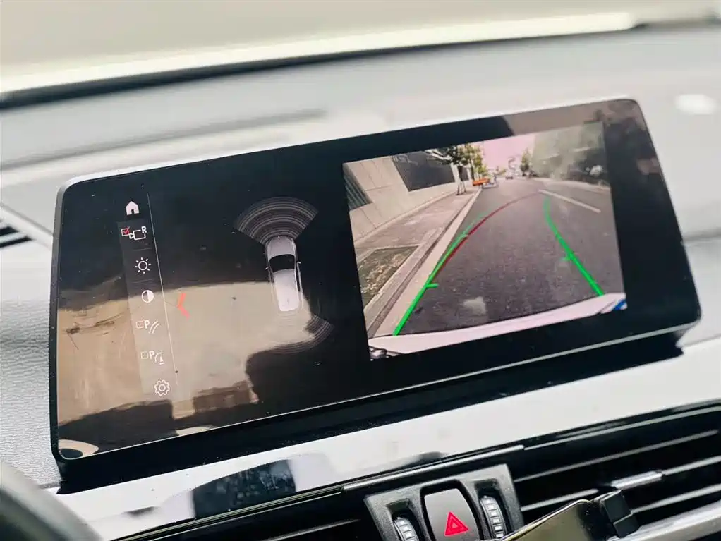 BMW X1 2022 sDrive25Li Leading