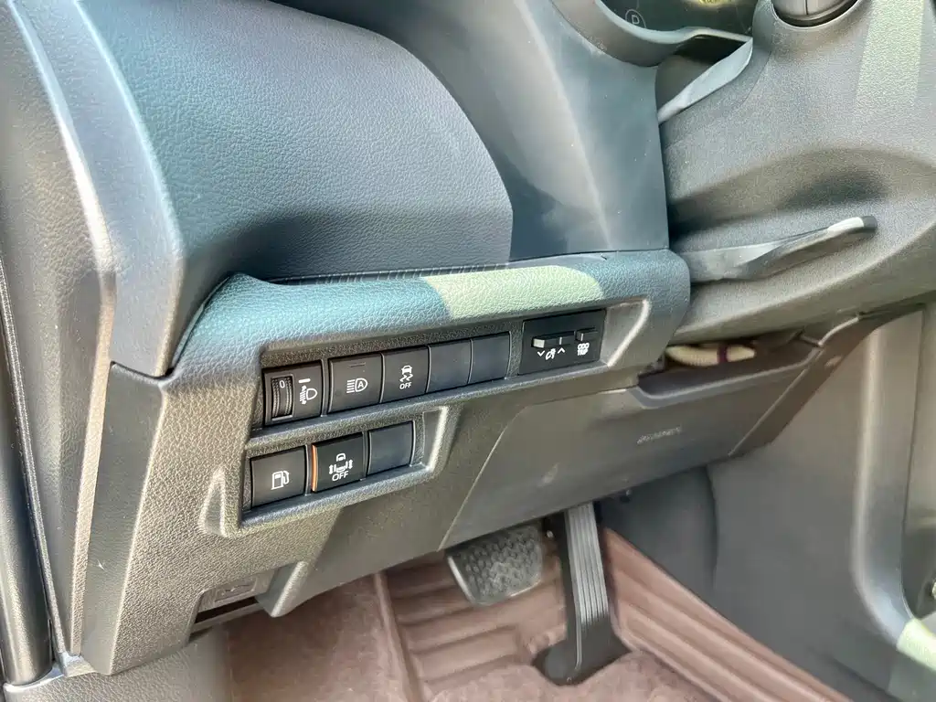 2021 Toyota Sienna Hybrid Platinum