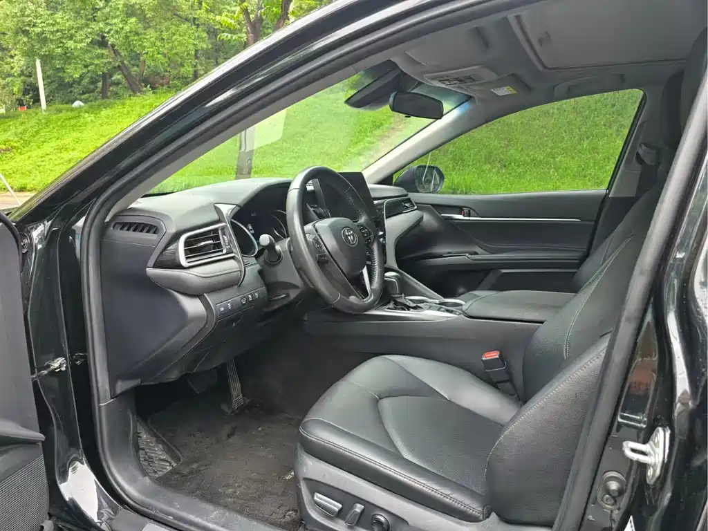 Camry 2023 2.0G Luxury Edition