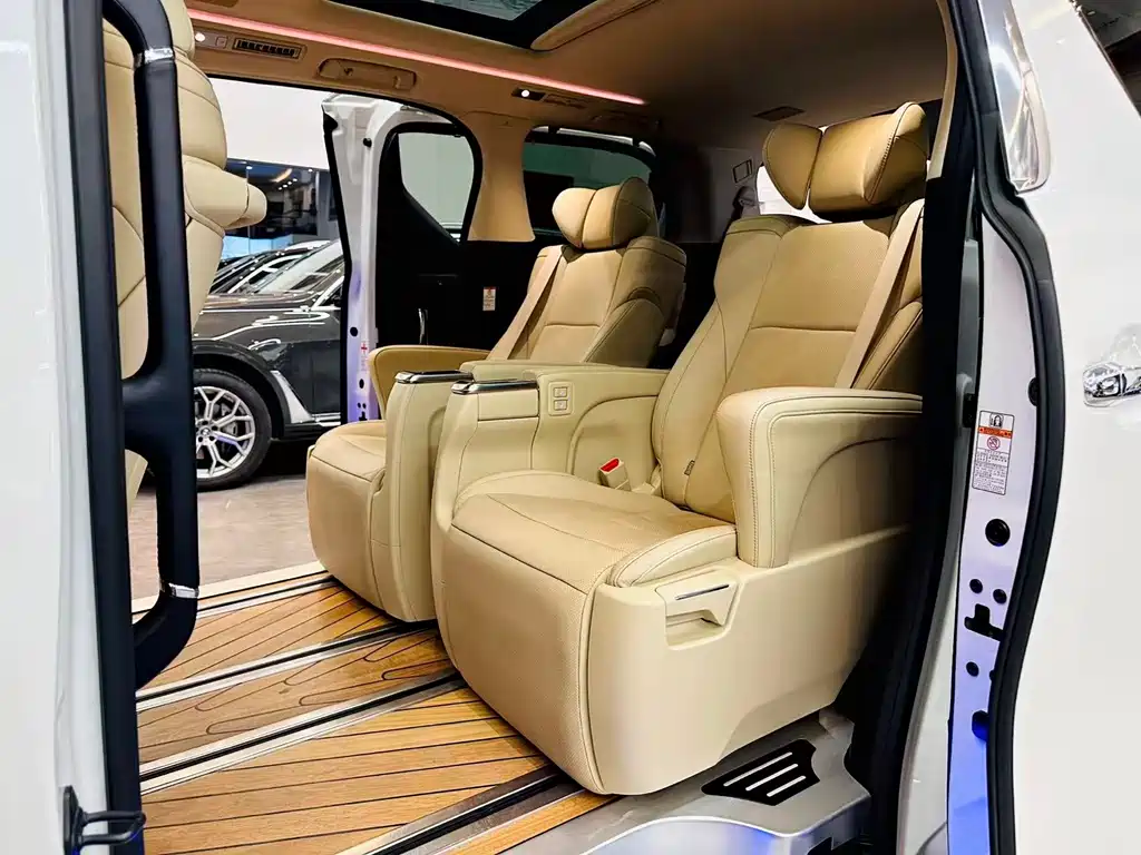 Alphard 2015 3.5L Luxury Edition