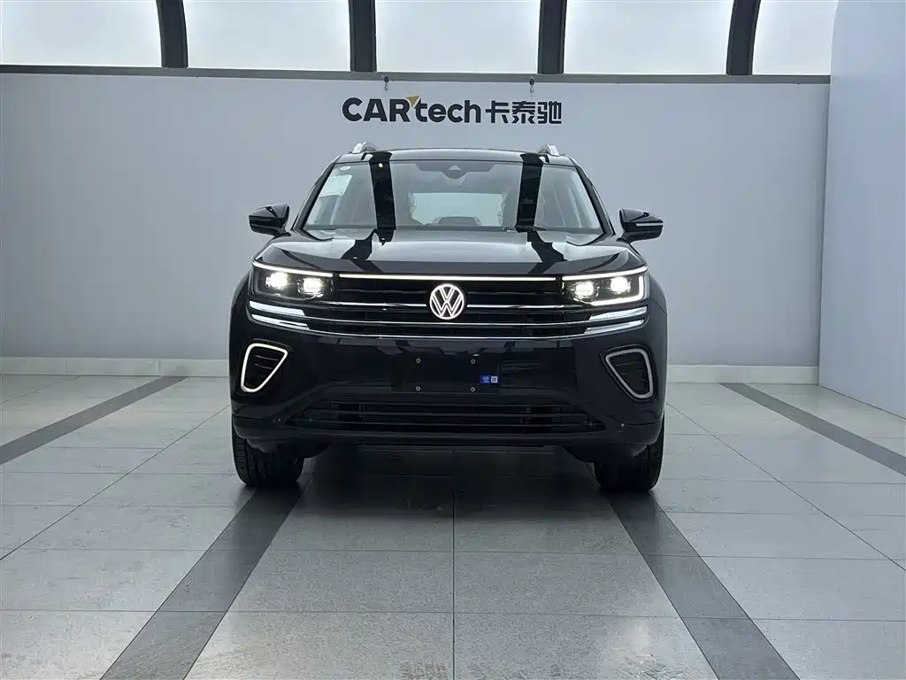 Tavendor 2025 330TSI Luxury Edition
