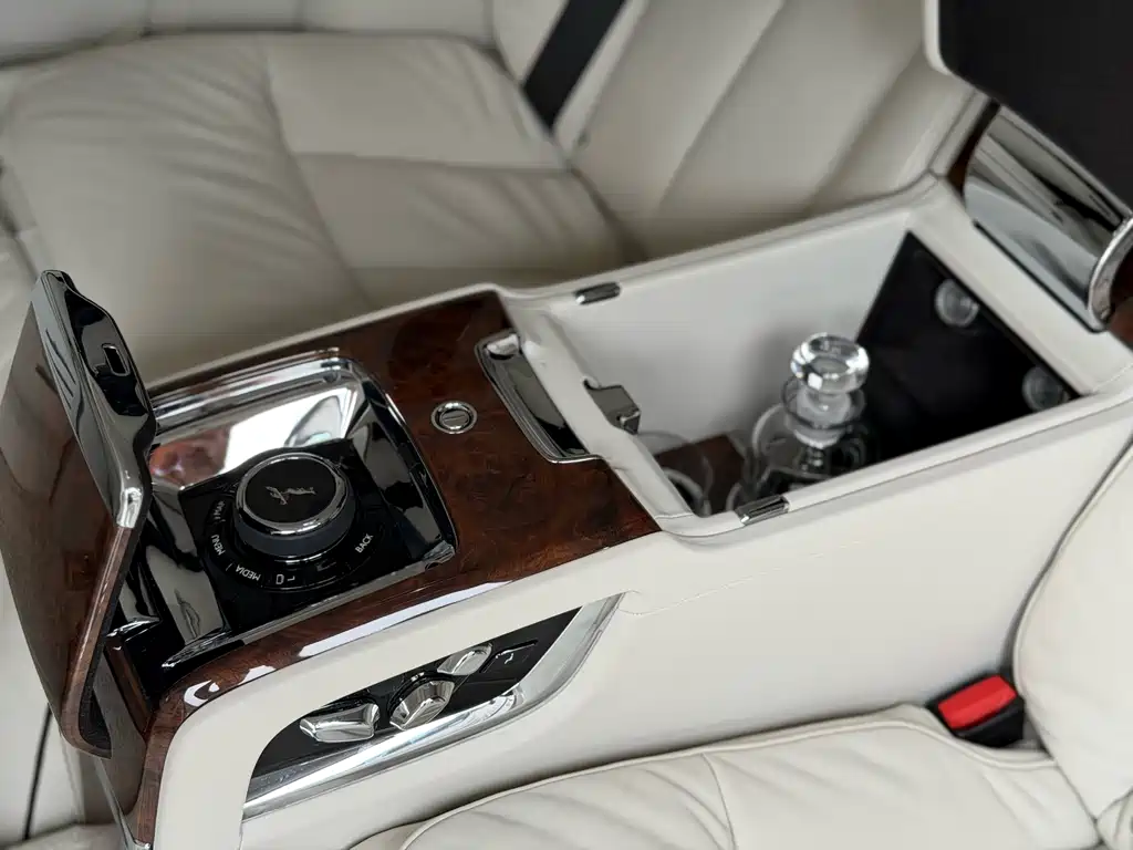 Rolls-Royce Phantom 2018 6.7T Long Wheelbase
