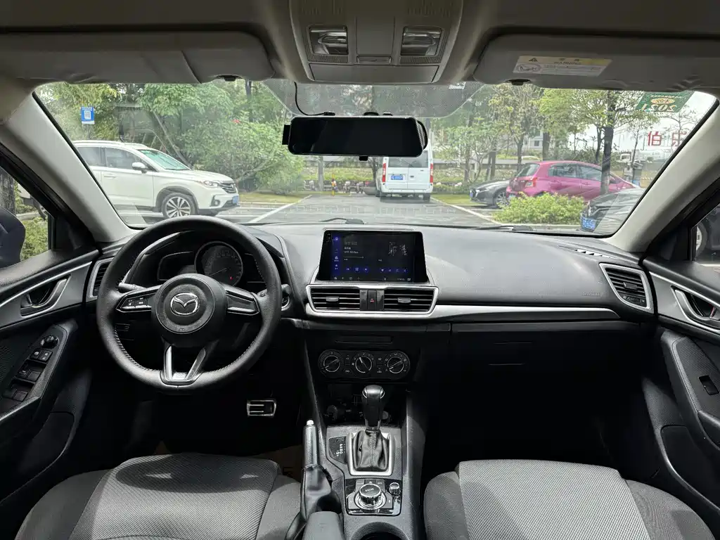 Mazda 3 Axela