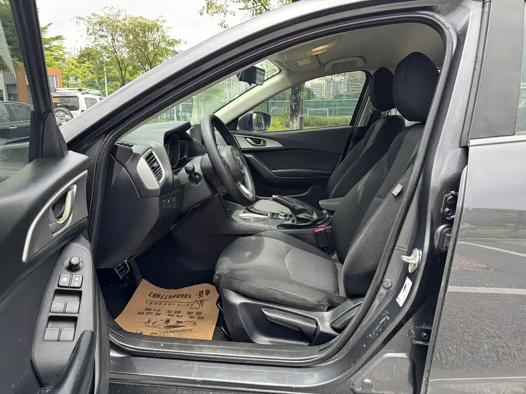 Mazda 3 Axela