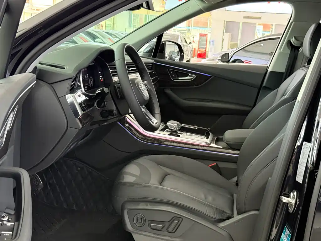 Audi Q7 2020 55 TFSI quattro S line Sport