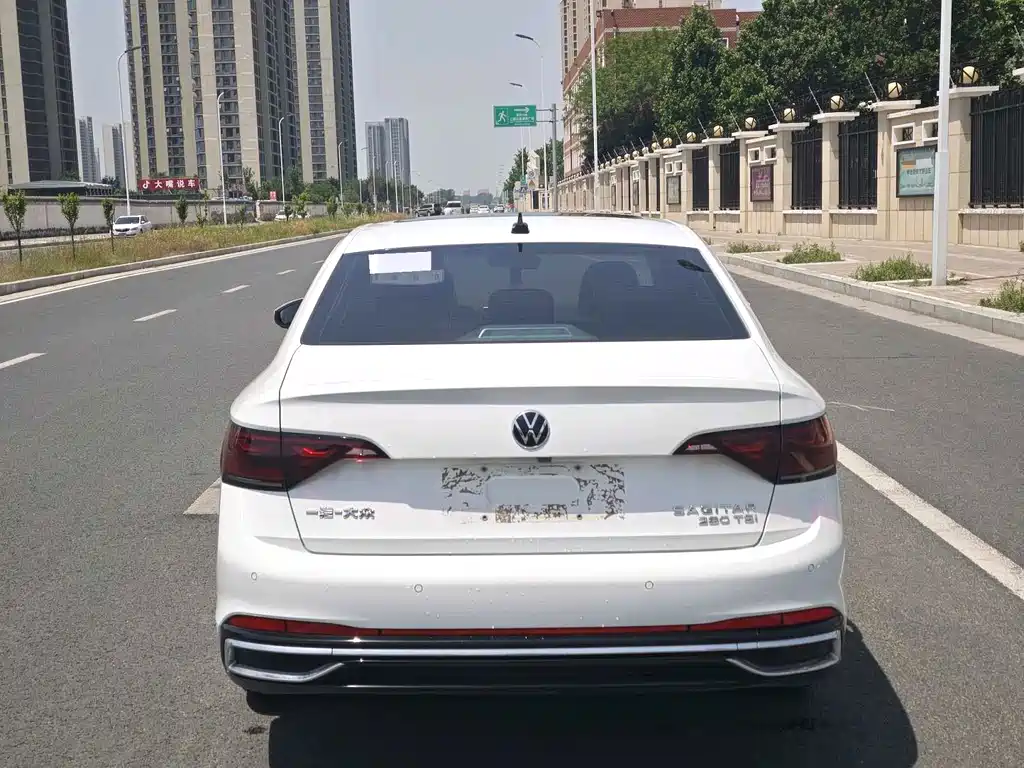 Volkswagen Sagitar 2023 280TSI DSG Beyond Edition