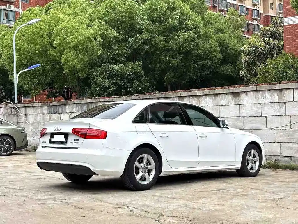 Audi A4L 2016 30 TFSI Collection Edition Automatic Comfort