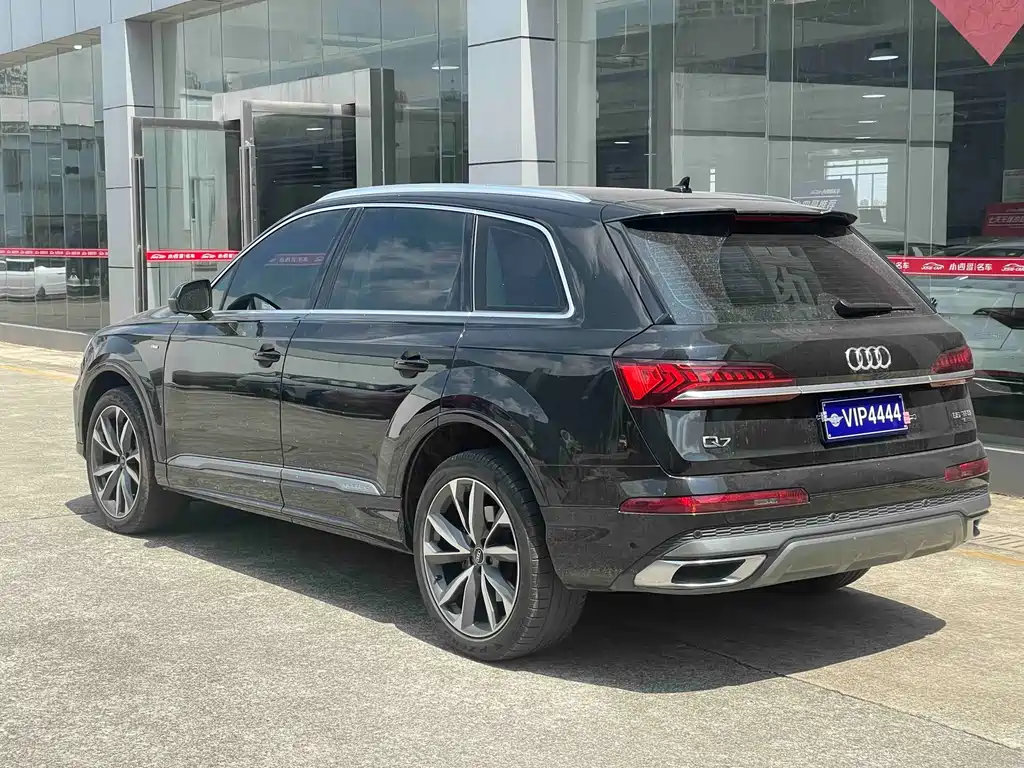 Audi Q7 2022 55 TFSI quattro S line
