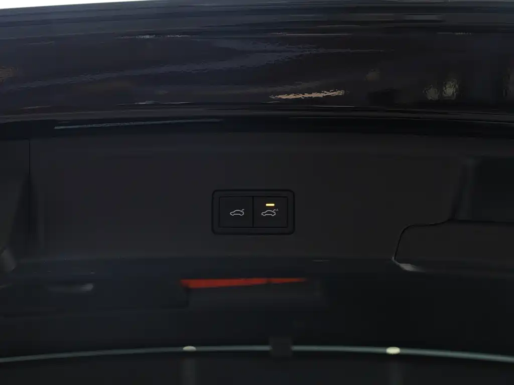 Volkswagen Touareg 2022 3.0TSI R-Line Black Edition