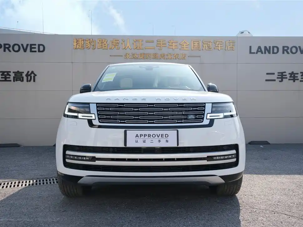 Range Rover 2023 3.0 L6 400PS Autobiography LWB