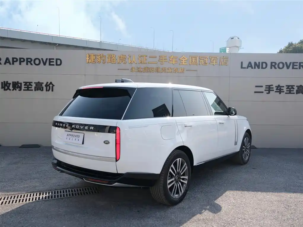 Range Rover 2023 3.0 L6 400PS Autobiography LWB