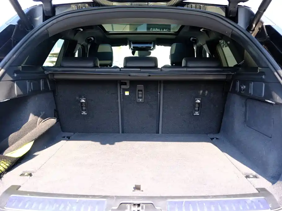 Range Rover Velar 2025 Dynamic SE