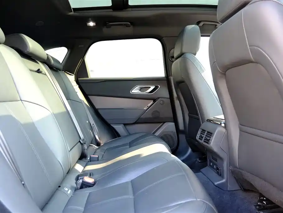 Range Rover Velar 2025 Dynamic SE
