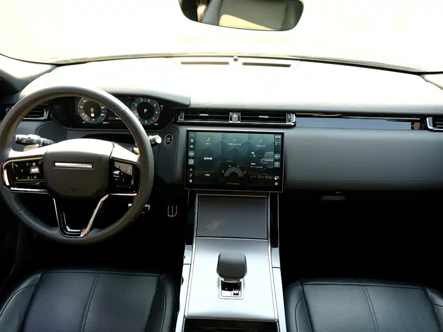 Range Rover Velar 2025 Dynamic SE