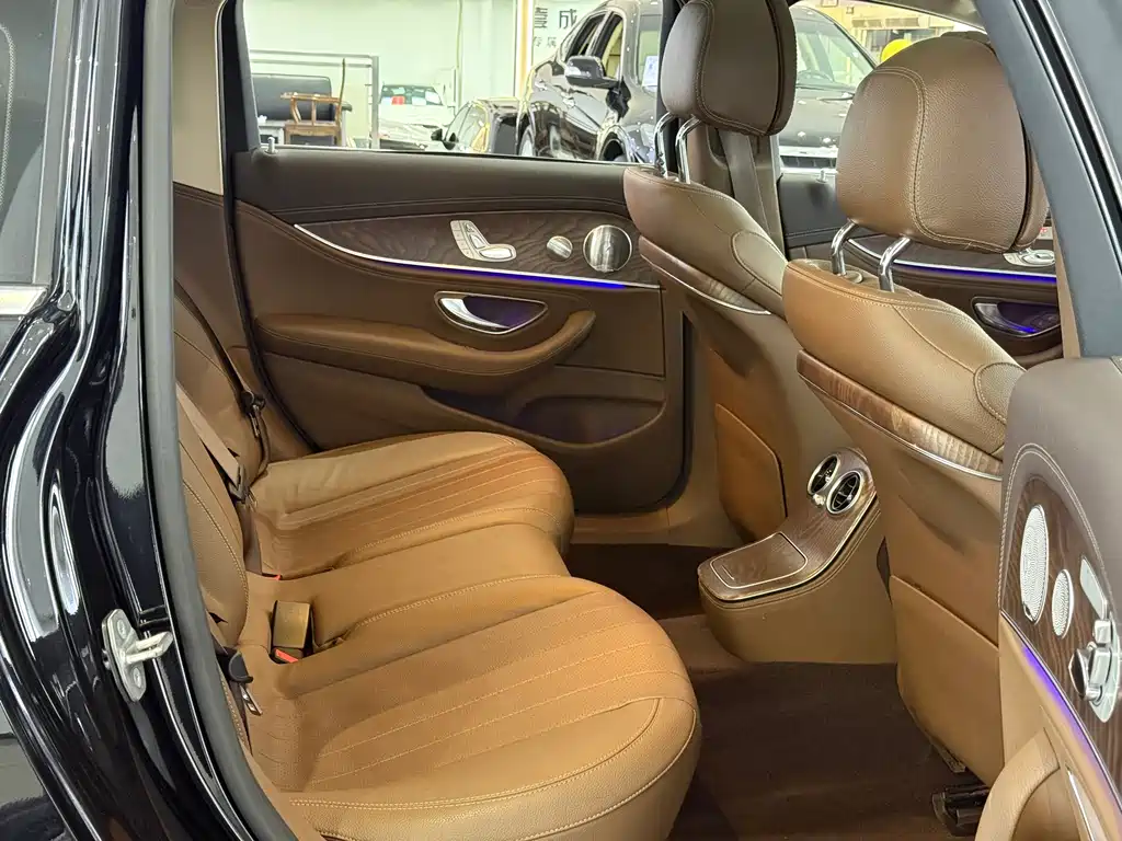 Mercedes-Benz E-Class 2021 E 300 L Luxury