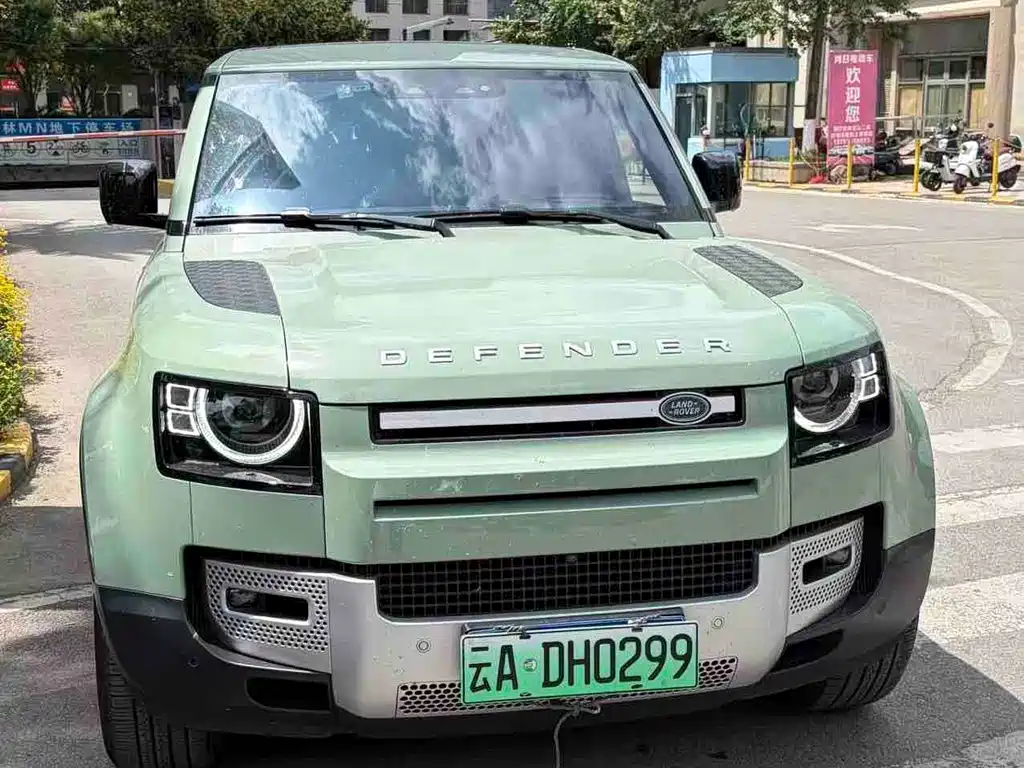 Land Rover Defender 2023 110 3.0T P400 75th Anniversary Legacy Edition