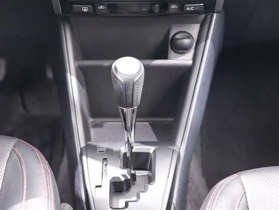 Toyota Yaris L X 1.5L CVT Premium Plus 2022