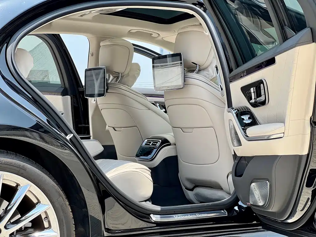 Mercedes-Benz S-Class 2025 S 580 L Canadian Version