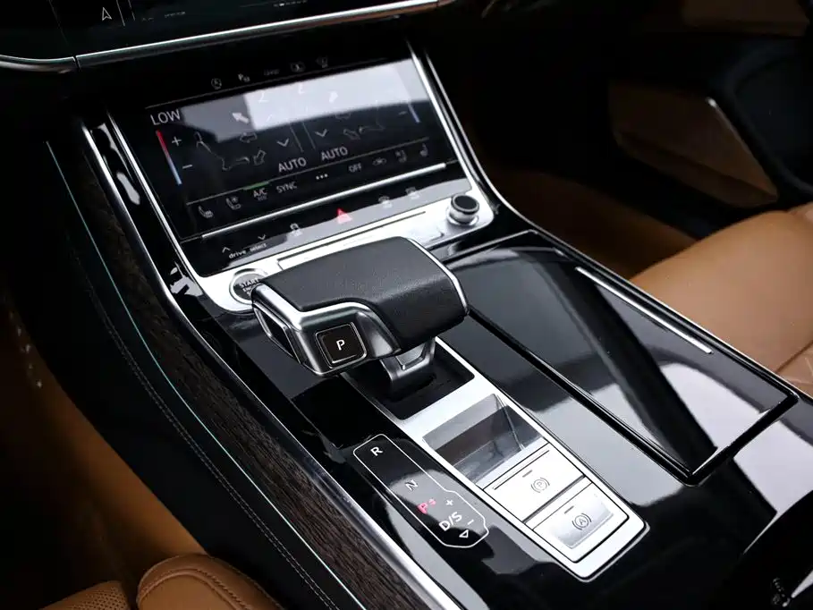 Audi A8 2023 A8L 55 TFSI quattro Flagship Edition