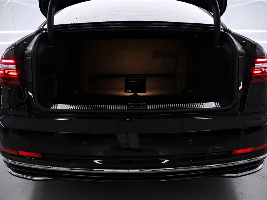Audi A8 2023 A8L 55 TFSI quattro Flagship Edition