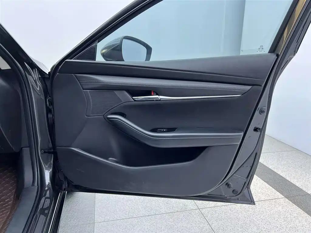 Mazda 3 Axela 2021 2.0L Automatic Zhixuan Edition