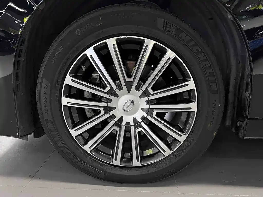 GAC Motor M8 2023 Elite Series 390T Deluxe Edition
