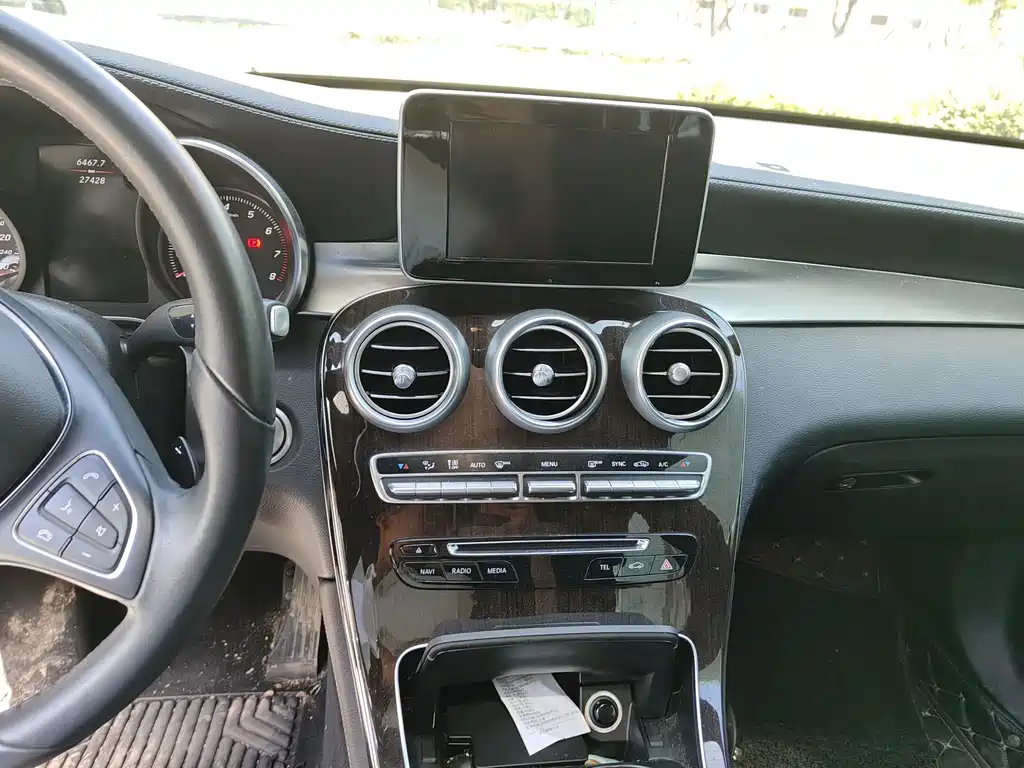 Mercedes-Benz GLC 2019 GLC 260 4MATIC Luxury