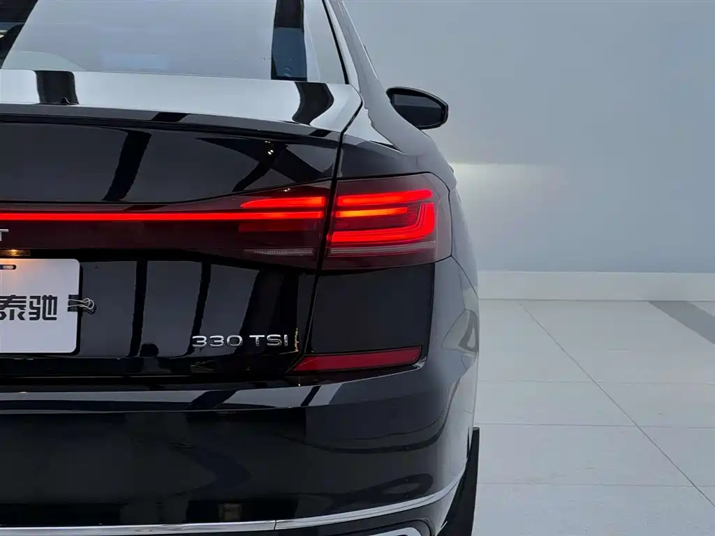 Volkswagen Passat 2023 330TSI Starlight Elite Edition