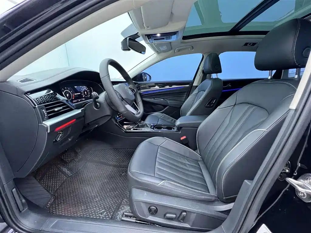 Volkswagen Passat 2023 330TSI Starlight Elite Edition