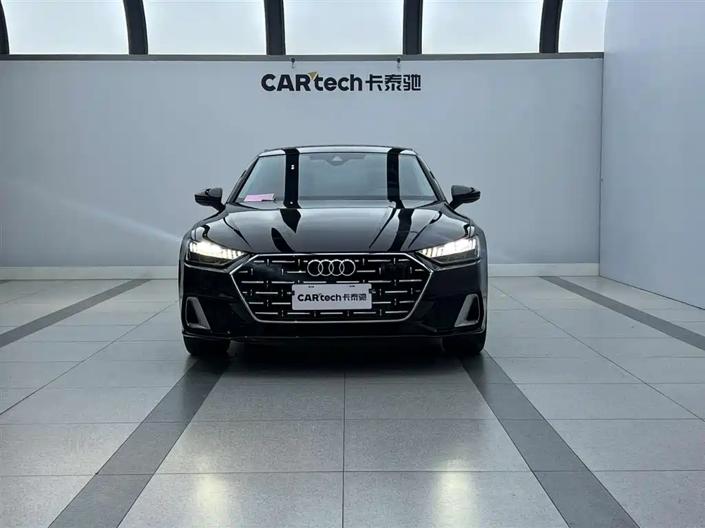 Audi A7L 2024 45 TFSI Luxury