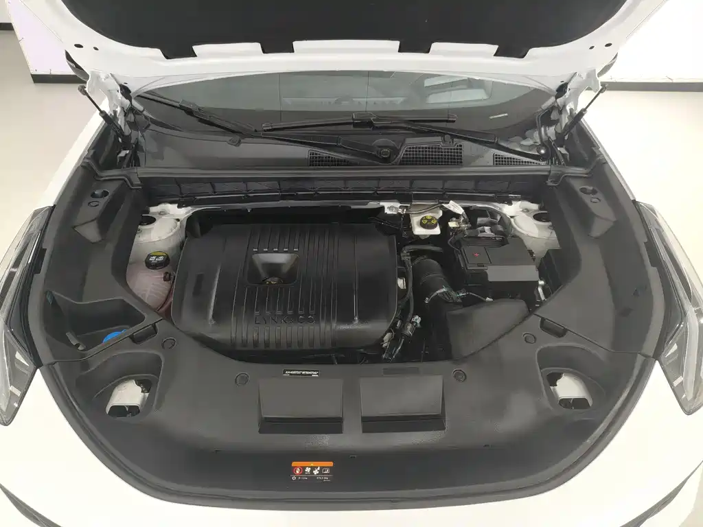 Lynk & Co 01 2.0TD AWD Pro