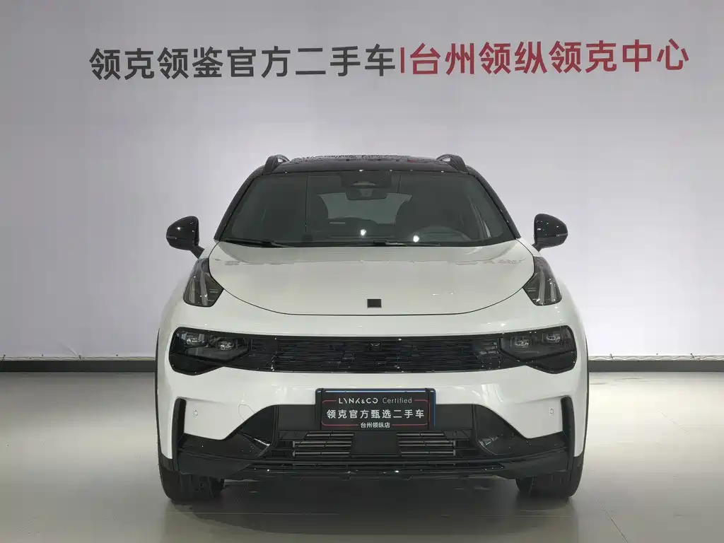 Lynk & Co 01 2.0TD AWD Pro