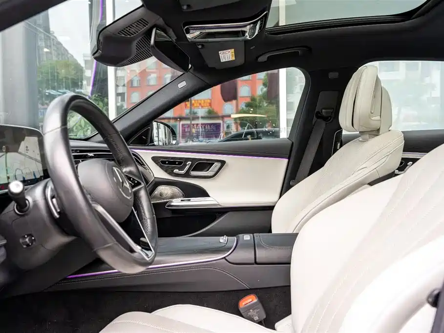 Mercedes-Benz E-Class 2024 E 300 L Luxury