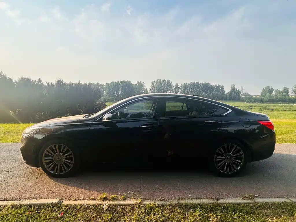 Hongqi H5 2020 1.8T Automatic ZhiLian QiYun Edition