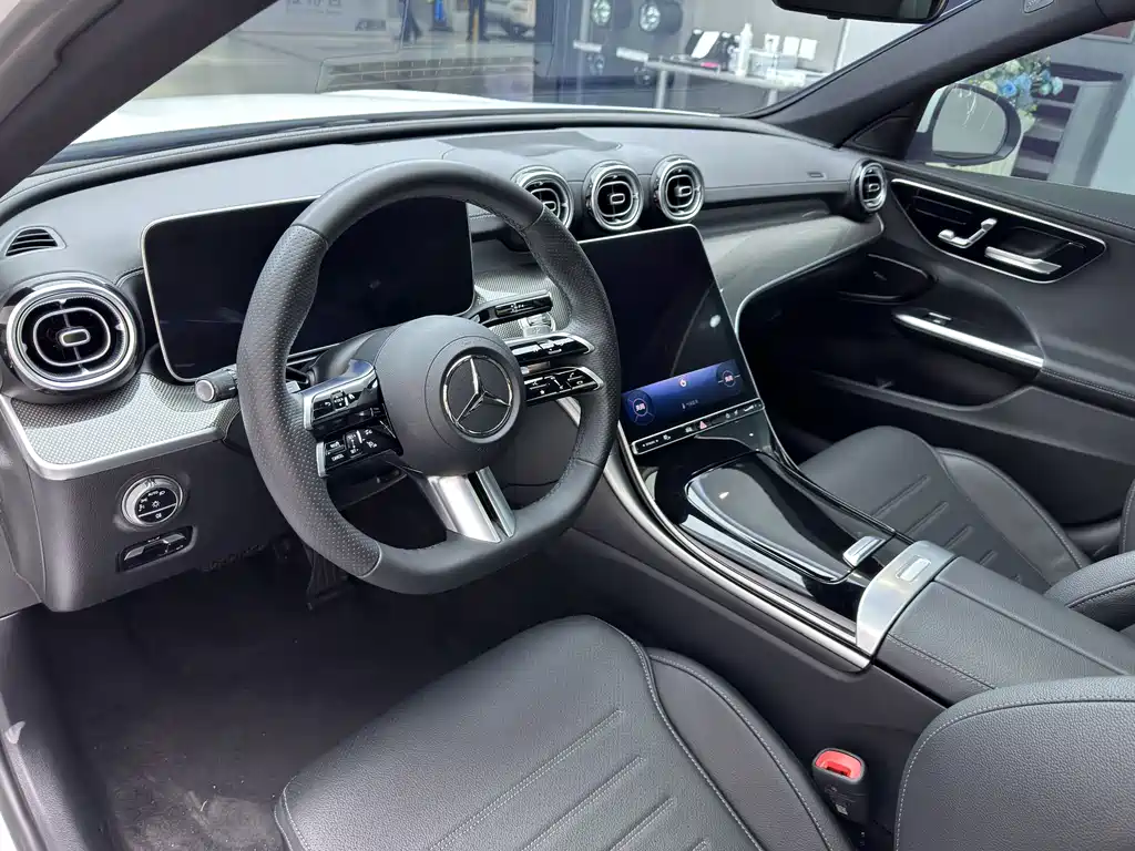 Mercedes-Benz C-Class 2025 C 260 L Sport