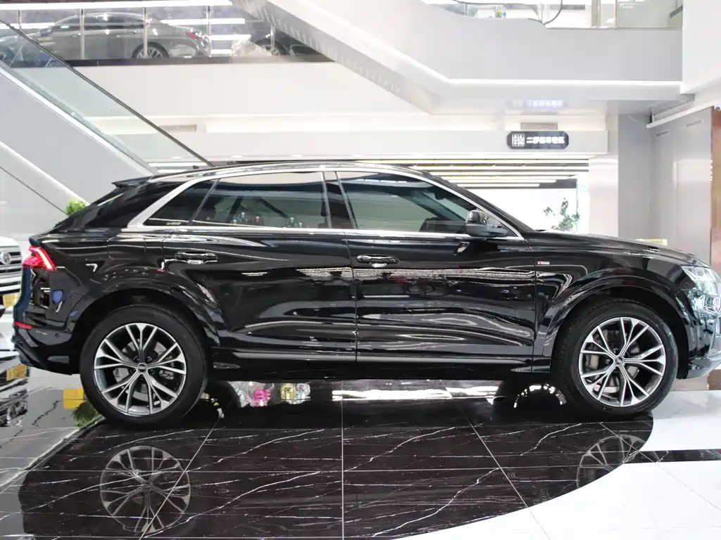 Audi Q8 2022 55 TFSI