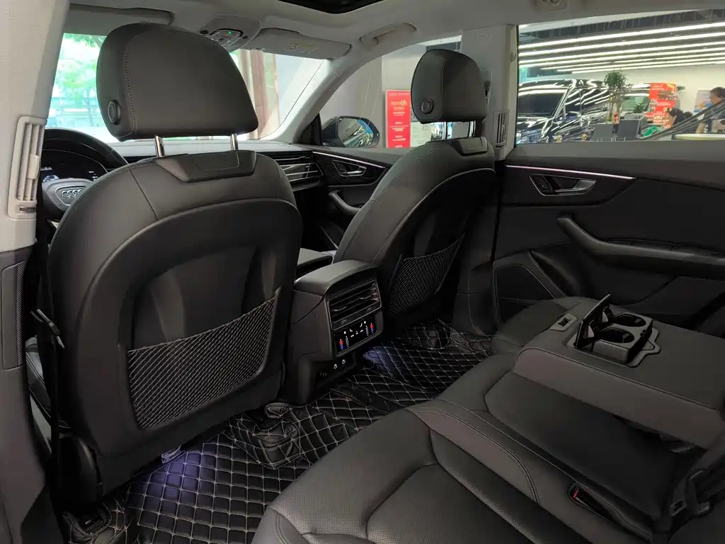 Audi Q8 2022 55 TFSI