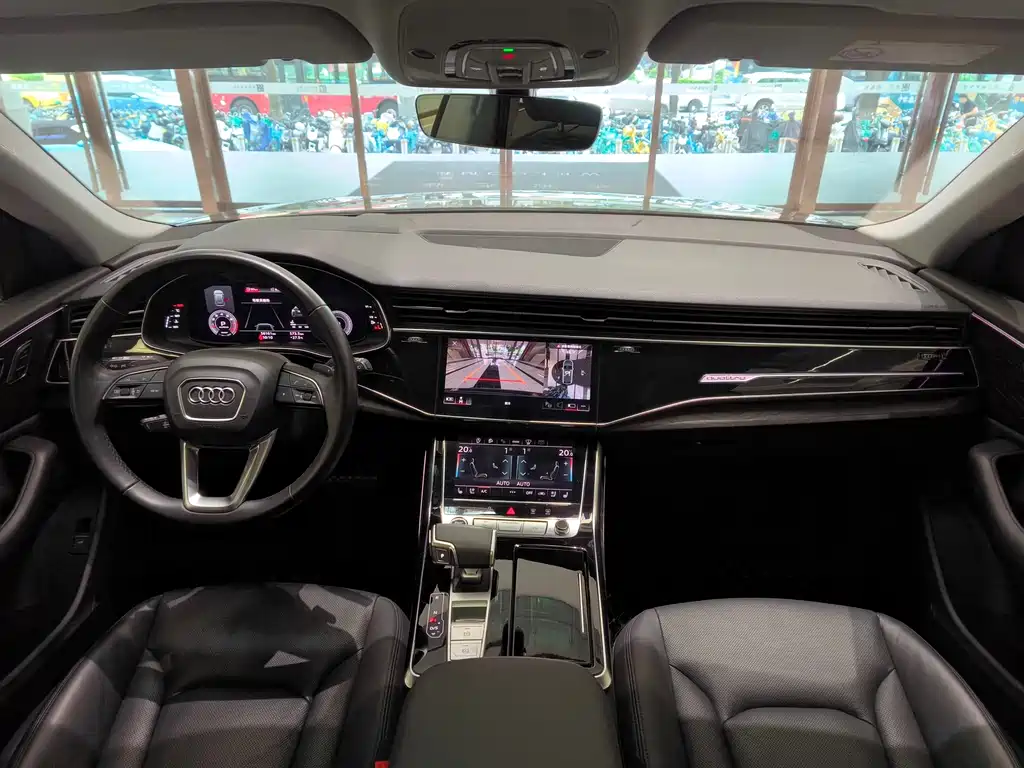 Audi Q8 2022 55 TFSI