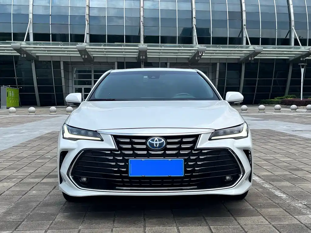 Toyota Avalon 2023 Hybrid 2.5L Luxury Edition