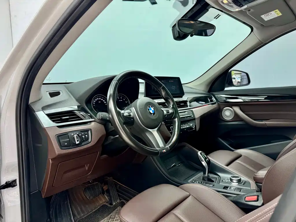BMW X1 2022 sDrive25Li Leading Edition