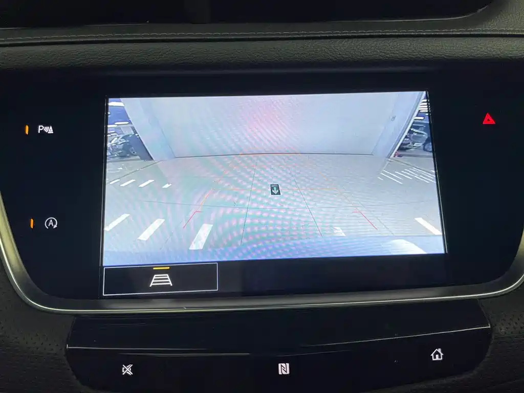 Cadillac XT5 2021 28T AWD Leading Sport Edition