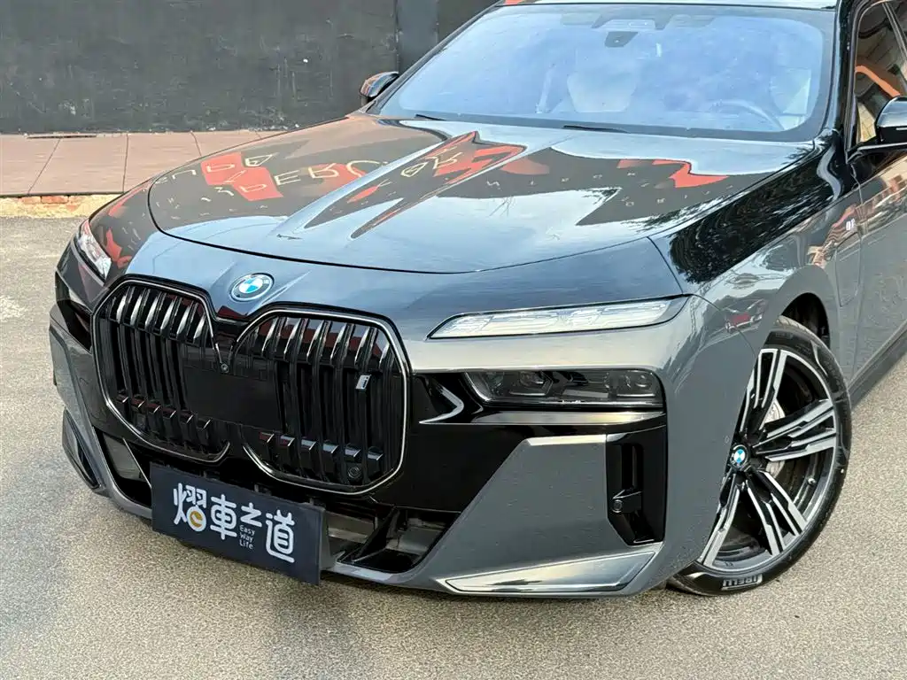 BMW i7 2023 xDrive60L M Sport Package