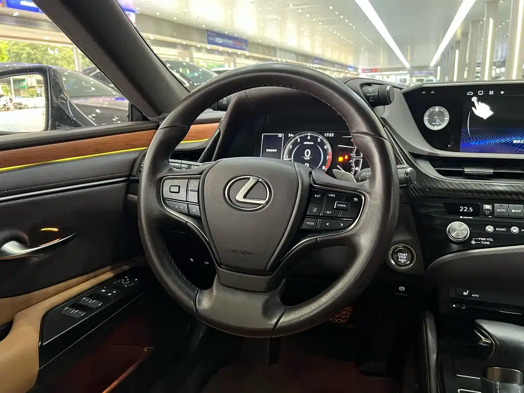 Lexus ES 2021 200 Excellence Edition