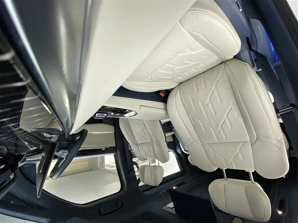 Zeekr 009 2024 7-Seater Aisle Edition AWD 108kWh