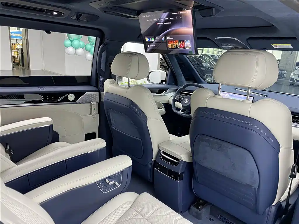 Zeekr 009 2024 7-Seater Aisle Edition AWD 108kWh