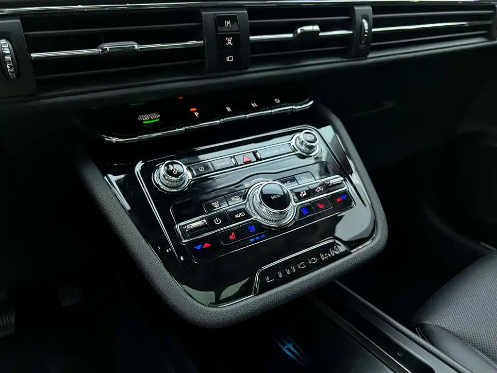 Lincoln Corsair 2022 Facelift 2.0T FWD Reserve Edition