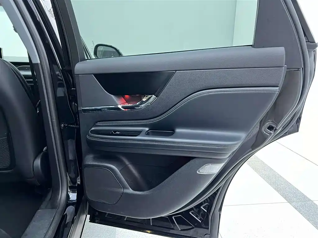 Lincoln Corsair 2022 Facelift 2.0T FWD Reserve Edition
