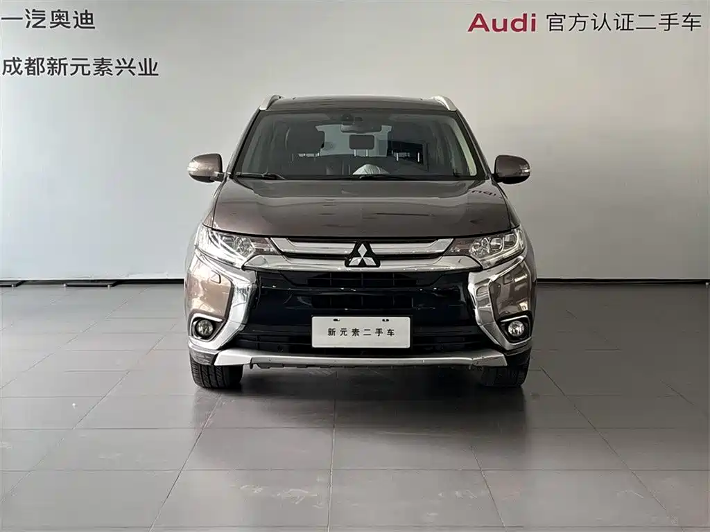 Mitsubishi Outlander 2016 2.4L 4WD Luxury Edition 7-Seater
