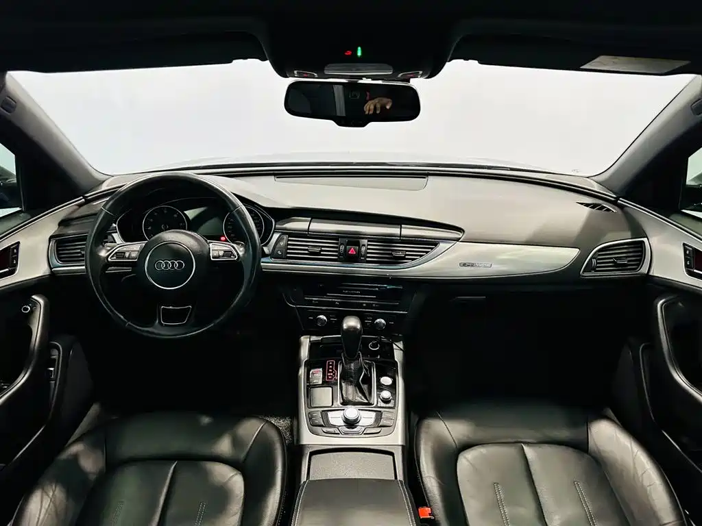 Audi A6L 2018 30th Anniversary Edition 45 TFSI quattro Sport