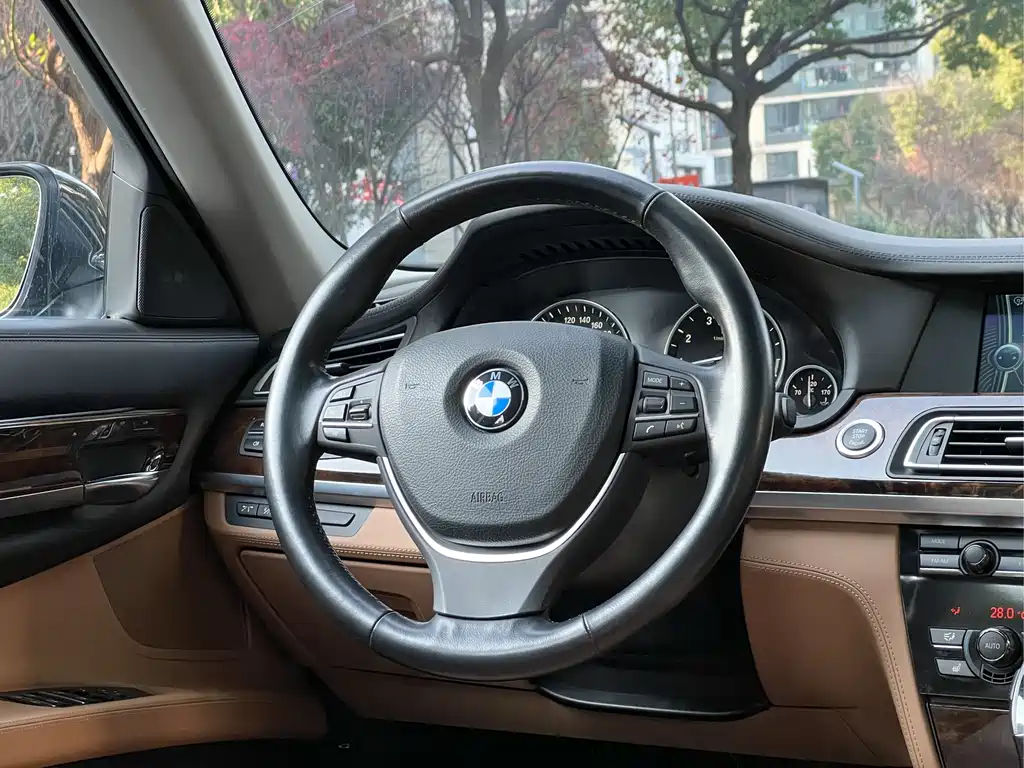 BMW 7 Series 2010 760Li